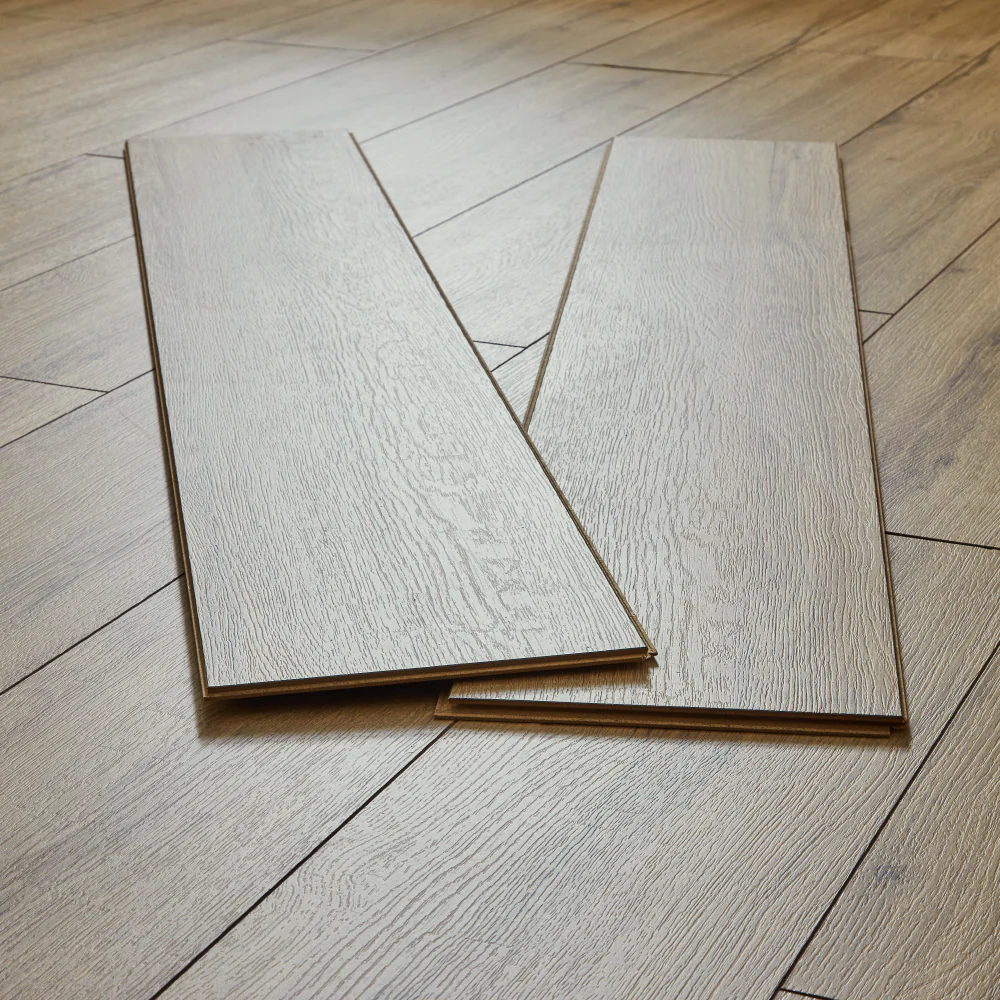 Buttermere 8mm Laminate Flooring - Elegant Oak - Image 4