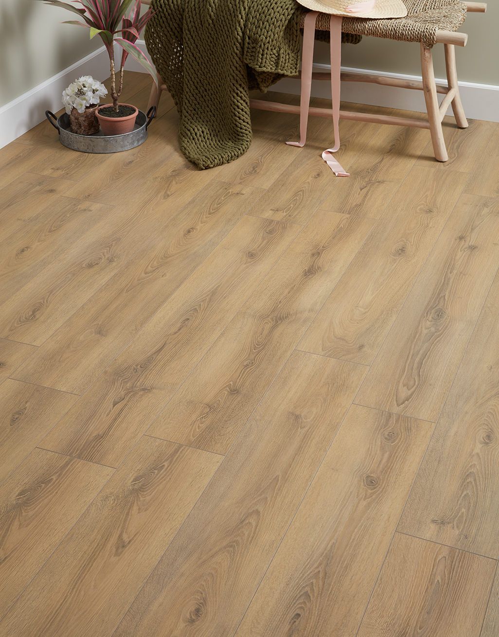 Grisedale 8mm Laminate Flooring - Natual Oak