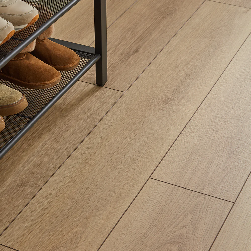 Tarnhows 7mm Laminate Flooring - Natural Oak - Image 3