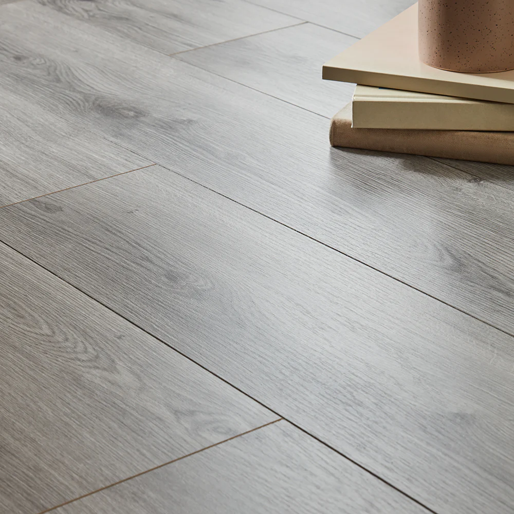 Kronotex Windimere 7mm Laminate Flooring - Millenium Grey Oak - Image 2